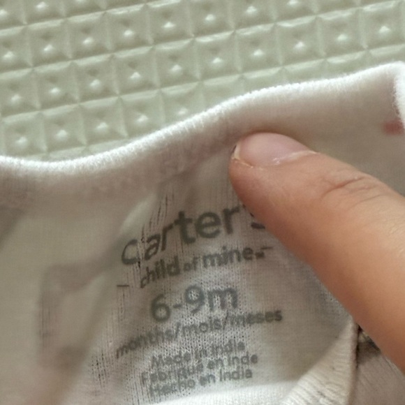 Carter’s|Baby boy outfit,truck tractor print (novelty) bodysuit & shorts••• - Picture 3 of 4